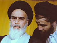 امام خمینی و سید احمد خمینی (فرزند ایشان) امام خمینی و سید احمد خمینی (فرزند ایشان)